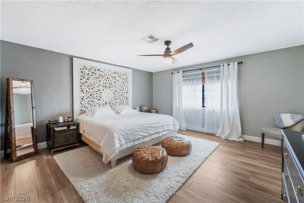 542 Radwick, Las Vegas, NV 89110