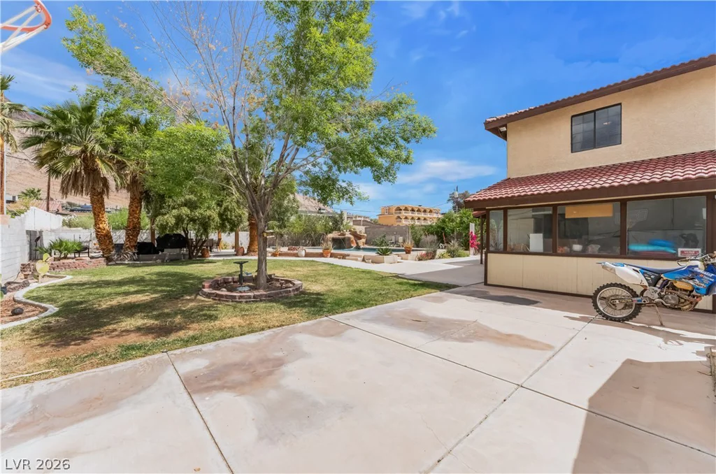 542 Radwick, Las Vegas, NV 89110