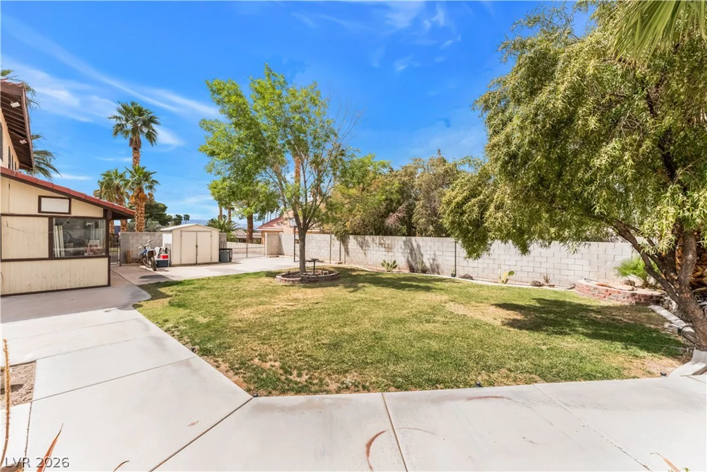 542 Radwick, Las Vegas, NV 89110