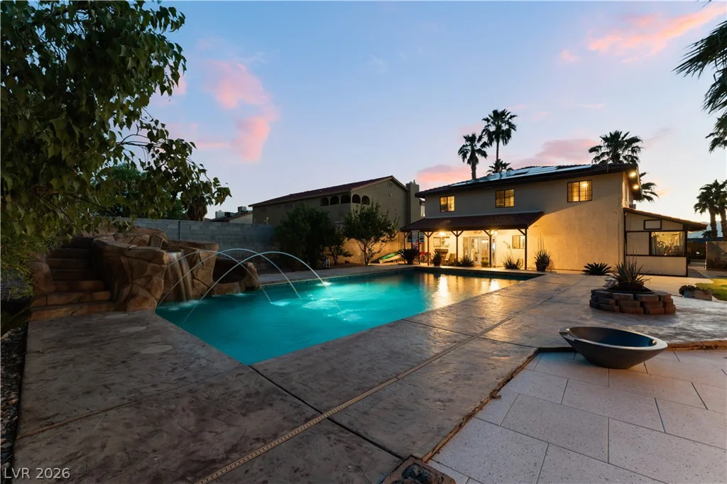 542 Radwick, Las Vegas, NV 89110