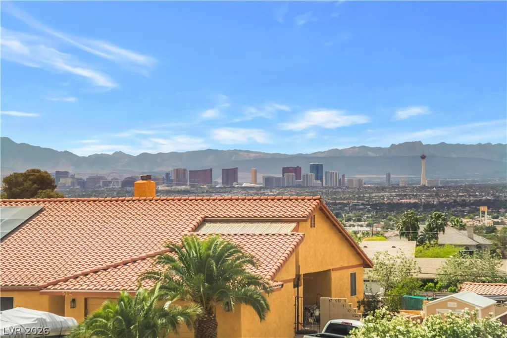 542 Radwick, Las Vegas, NV 89110