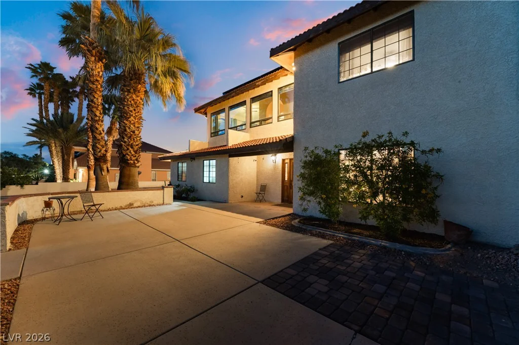 542 Radwick, Las Vegas, NV 89110