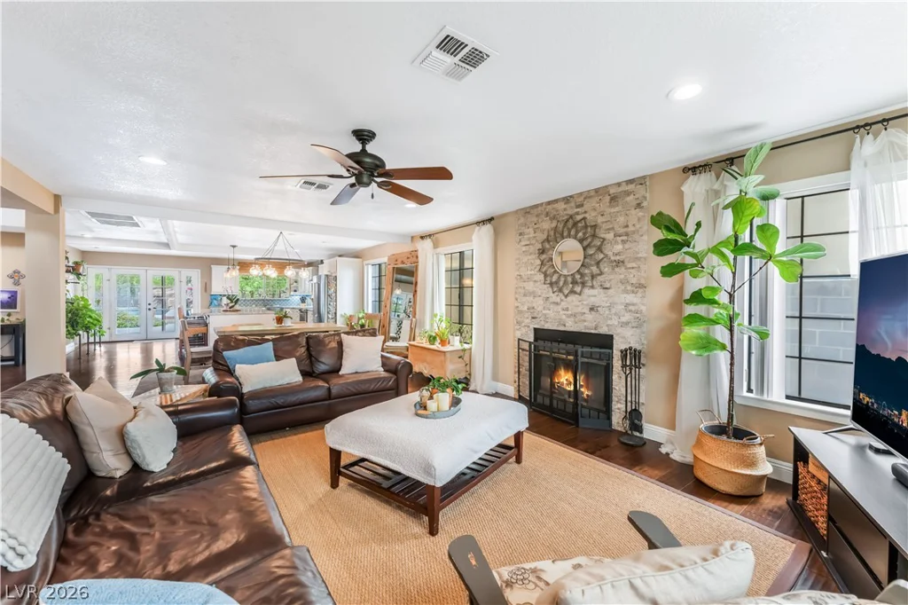 542 Radwick, Las Vegas, NV 89110
