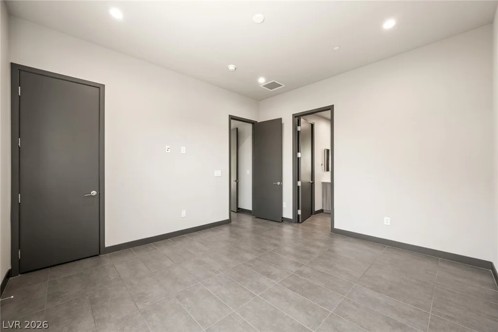 7389 Olive Creek, Las Vegas, NV 89117