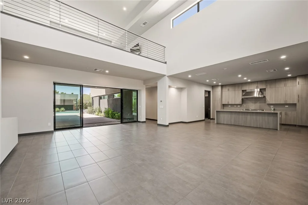 7389 Olive Creek, Las Vegas, NV 89117