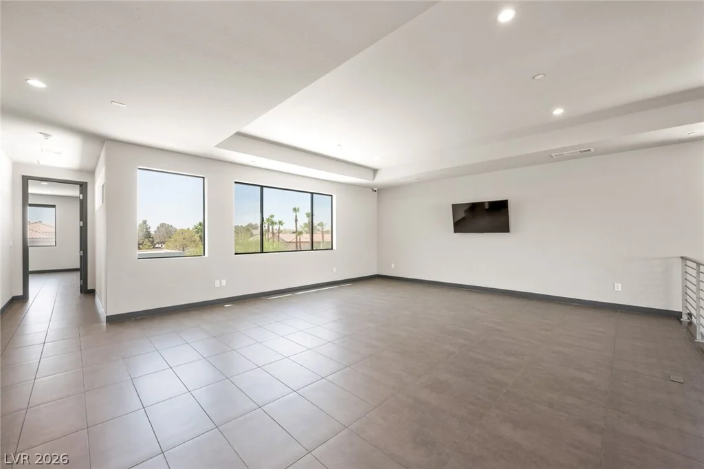 7389 Olive Creek, Las Vegas, NV 89117