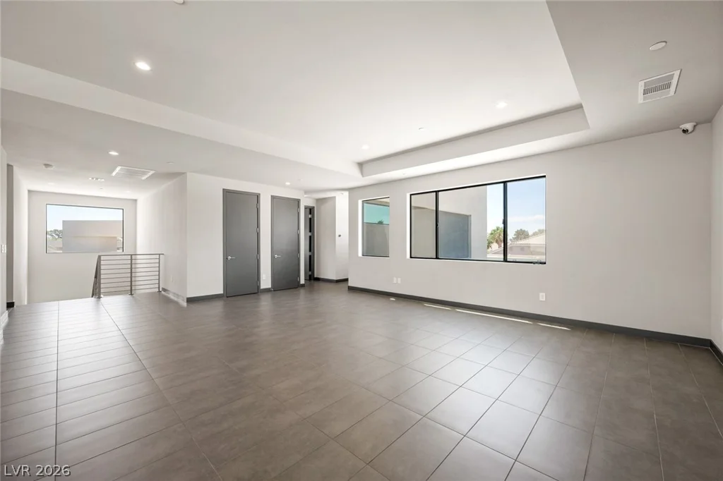 7389 Olive Creek, Las Vegas, NV 89117