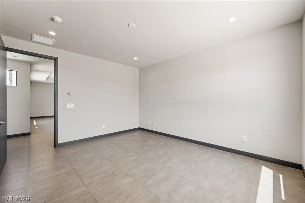 7389 Olive Creek, Las Vegas, NV 89117