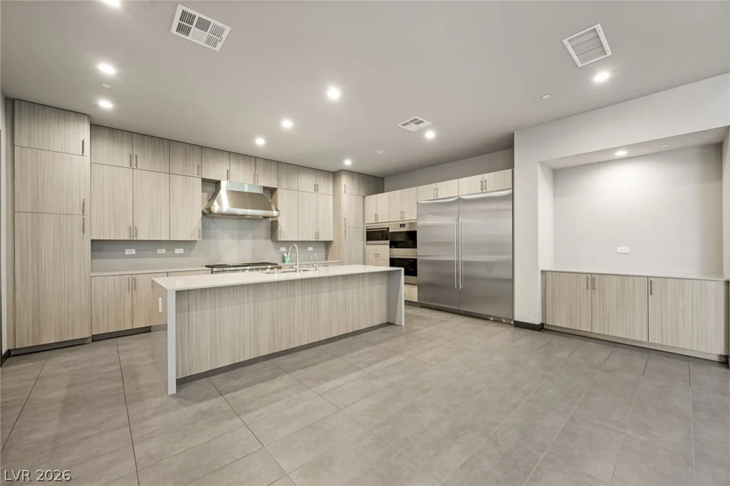 7389 Olive Creek, Las Vegas, NV 89117