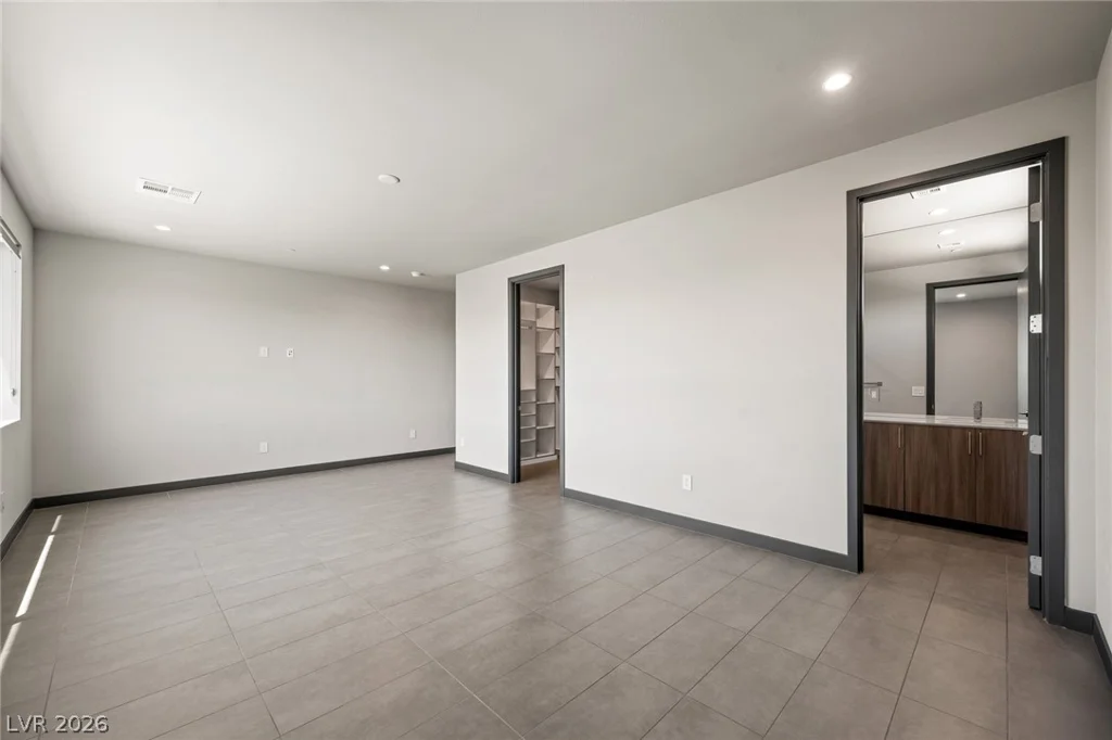 7389 Olive Creek, Las Vegas, NV 89117