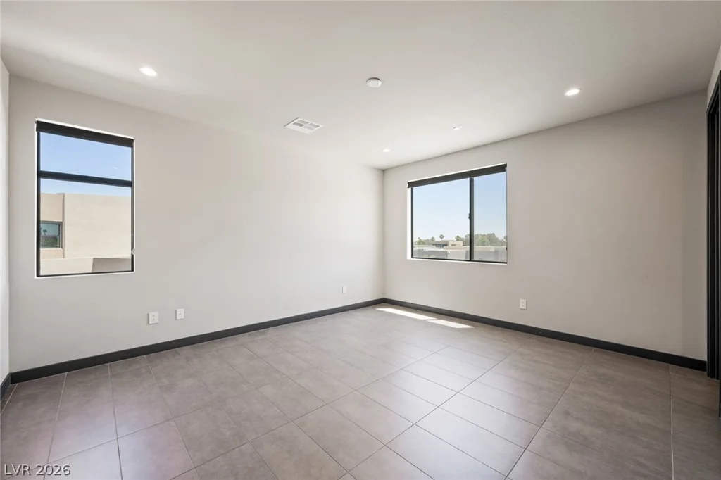 7389 Olive Creek, Las Vegas, NV 89117