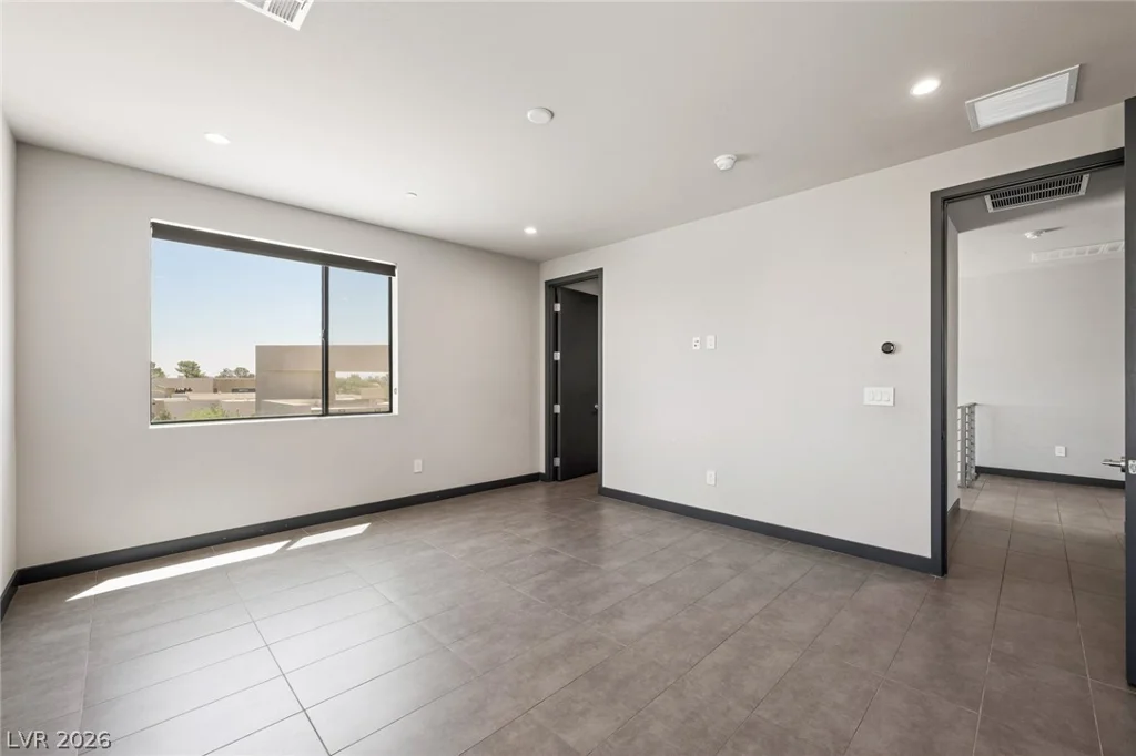 7389 Olive Creek, Las Vegas, NV 89117