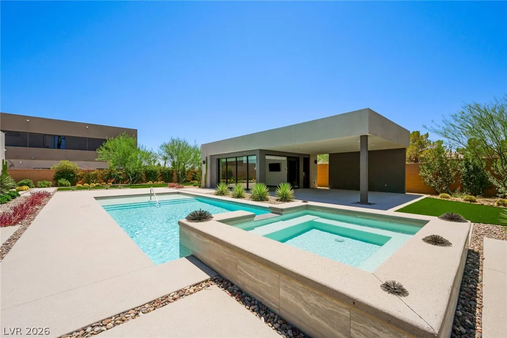 7389 Olive Creek, Las Vegas, NV 89117