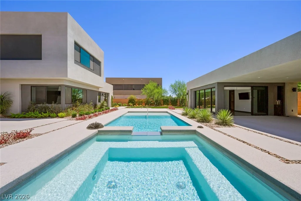 7389 Olive Creek, Las Vegas, NV 89117
