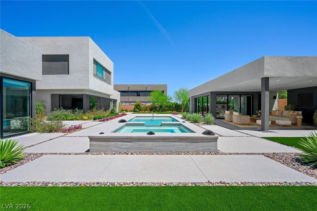 7389 Olive Creek, Las Vegas, NV 89117