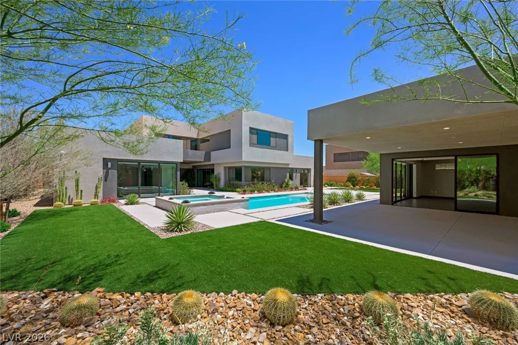 7389 Olive Creek, Las Vegas, NV 89117