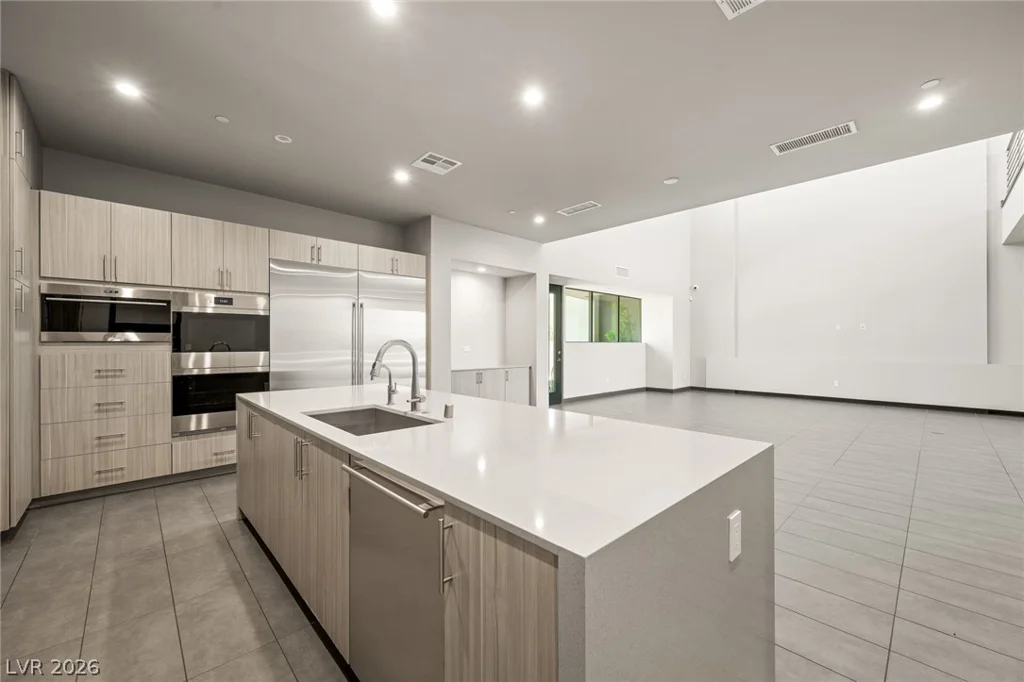 7389 Olive Creek, Las Vegas, NV 89117