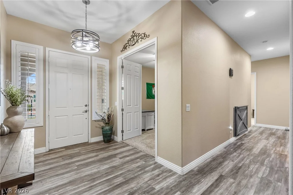 8089 Soledad Canyon, Las Vegas, NV 89131