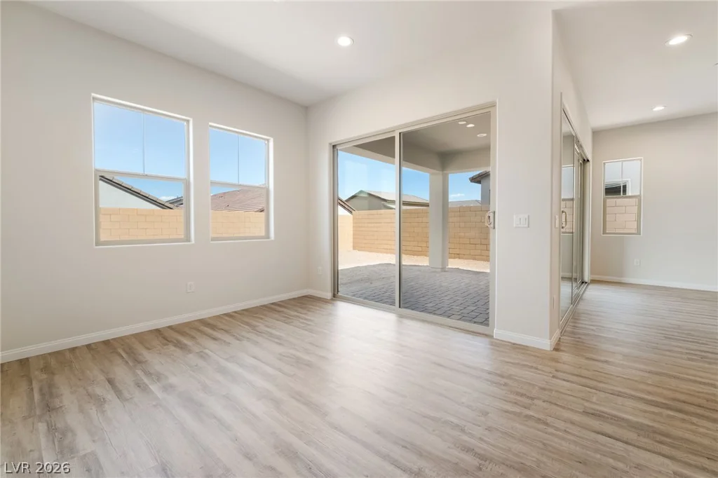 658 Ambridge, Henderson, NV 89011
