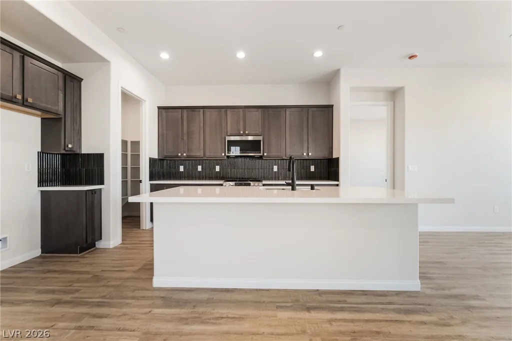 658 Ambridge, Henderson, NV 89011