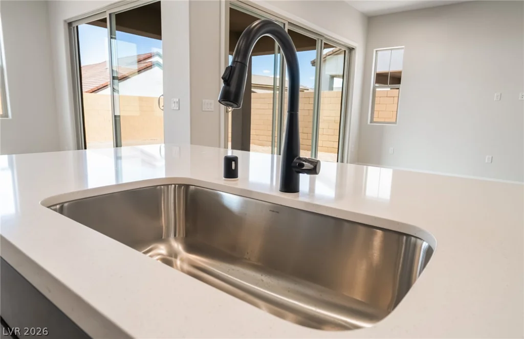 658 Ambridge, Henderson, NV 89011
