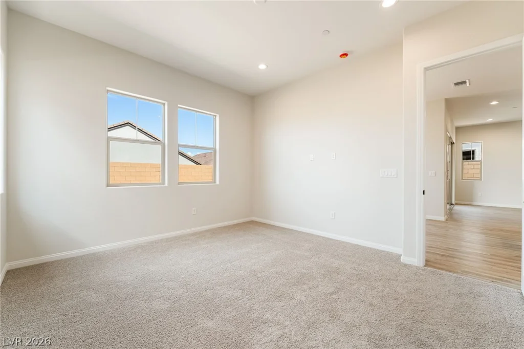 658 Ambridge, Henderson, NV 89011