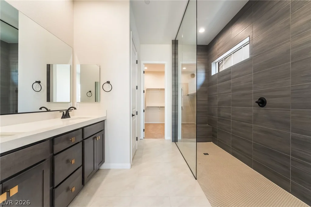 658 Ambridge, Henderson, NV 89011