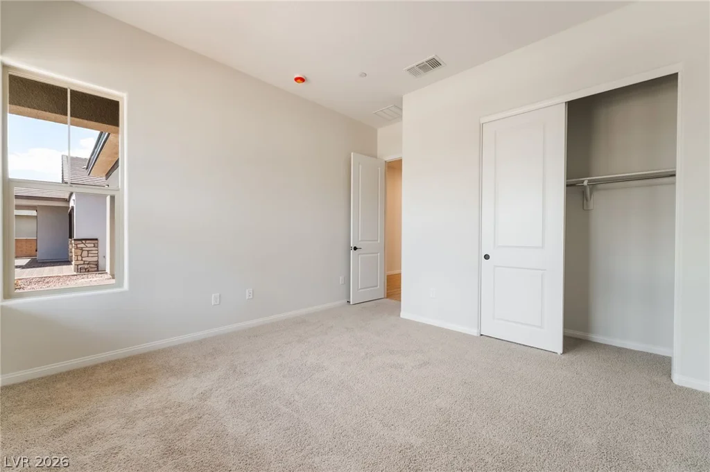 658 Ambridge, Henderson, NV 89011