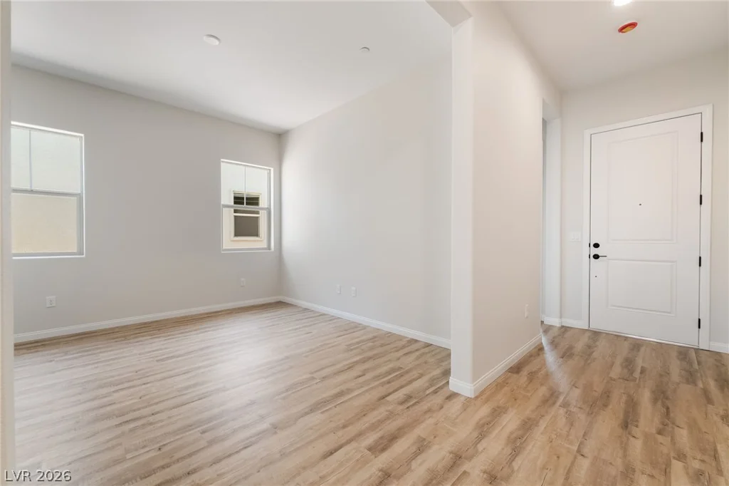 658 Ambridge, Henderson, NV 89011