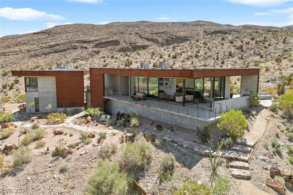 59 Arroyo, Las Vegas, NV 89110