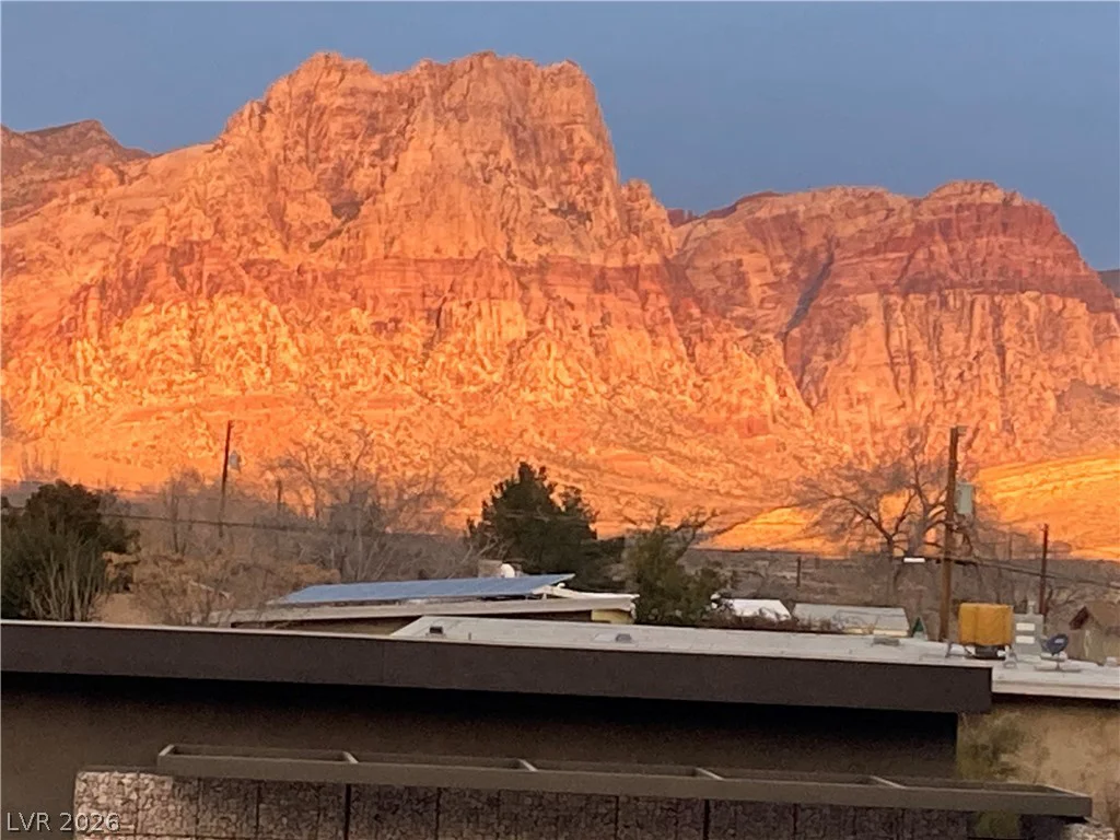 59 Arroyo, Las Vegas, NV 89110