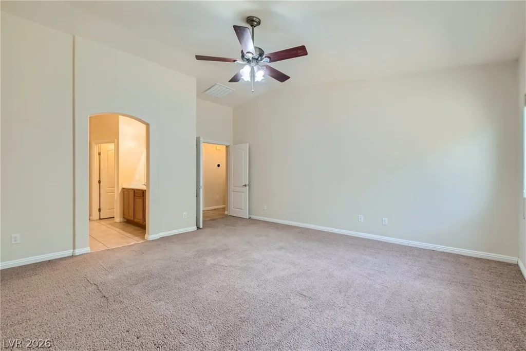 7141 Longhorn Cattle, North Las Vegas, NV 89084