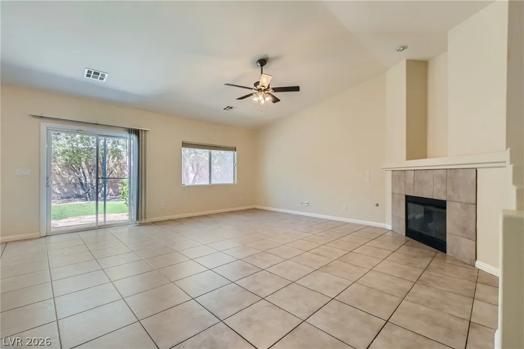 7141 Longhorn Cattle, North Las Vegas, NV 89084