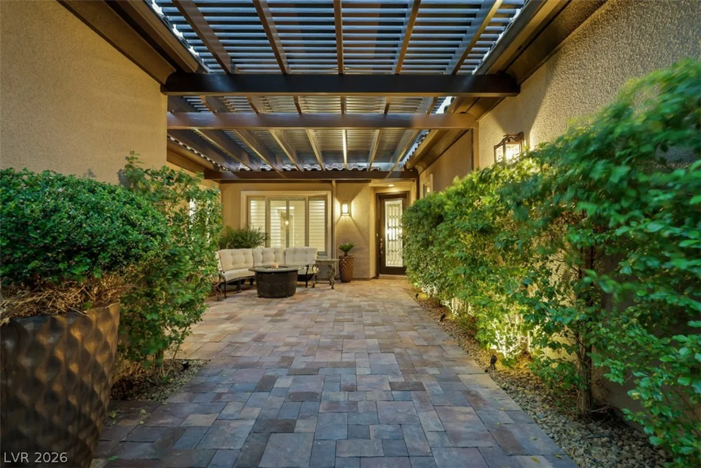 2172 Pont National, Henderson, NV 89044