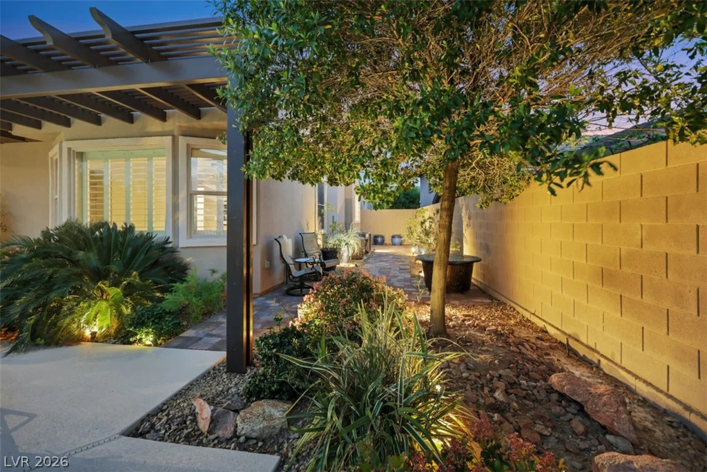 2172 Pont National, Henderson, NV 89044