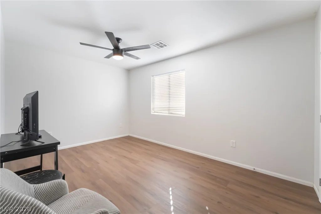 878 Lake Mead, Las Vegas, NV 89106