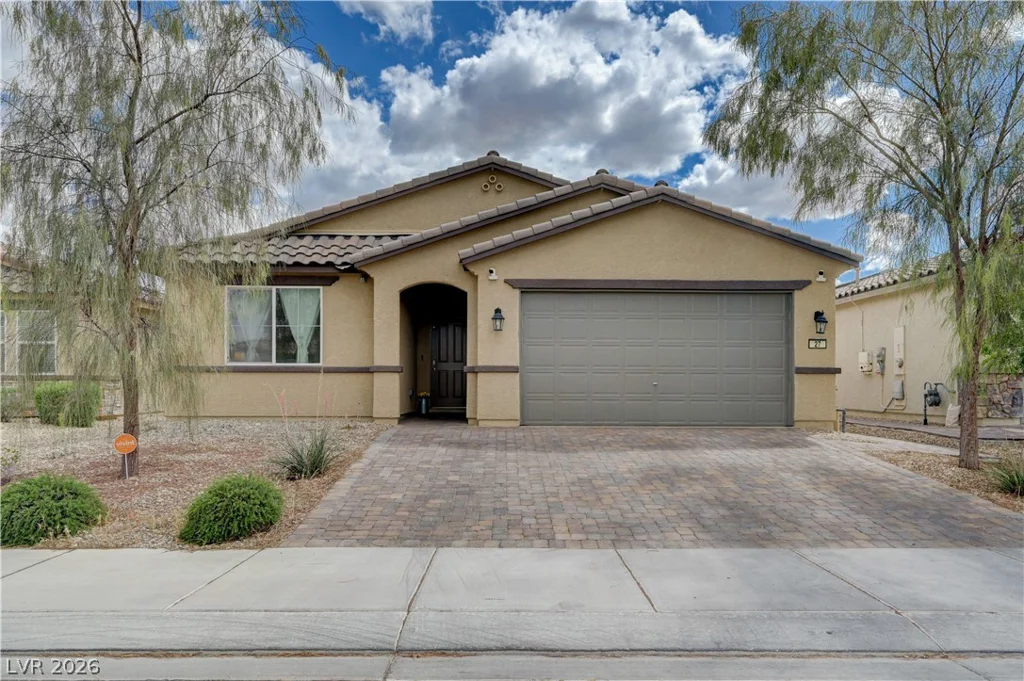 27 Red Sandstone, North Las Vegas, NV 89031