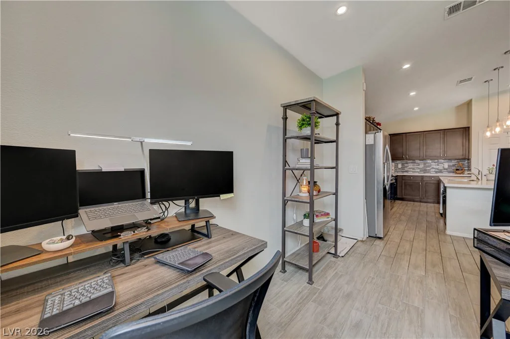 27 Red Sandstone, North Las Vegas, NV 89031
