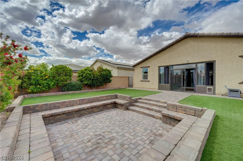 27 Red Sandstone, North Las Vegas, NV 89031