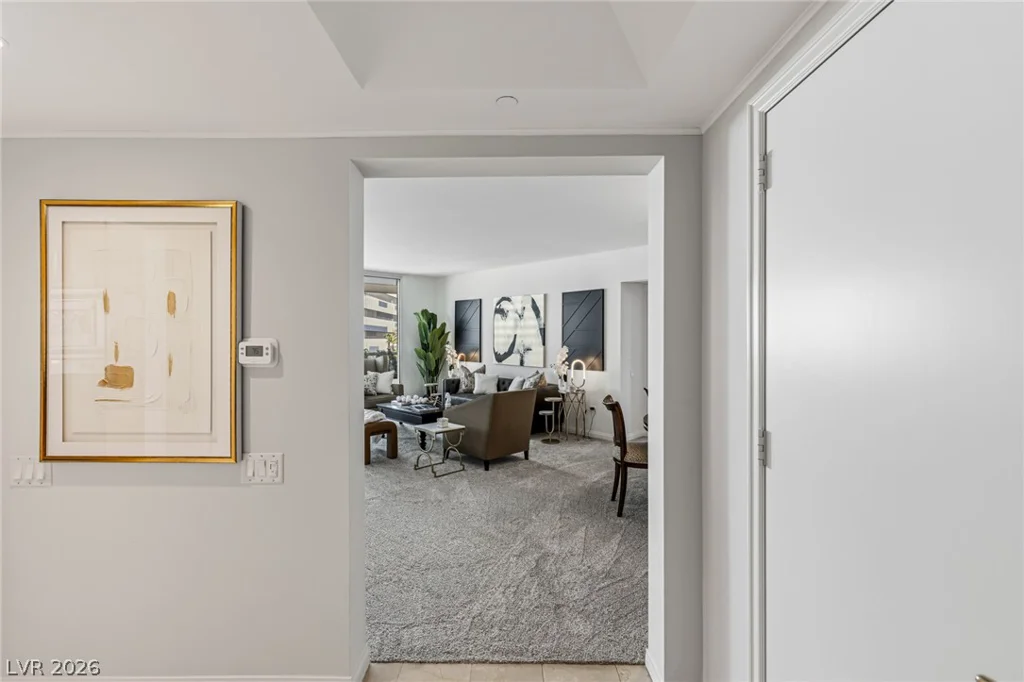 2877 Paradise, Las Vegas, NV 89109