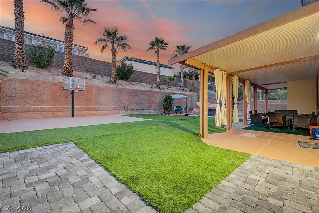 947 Armandito, Las Vegas, NV 89138