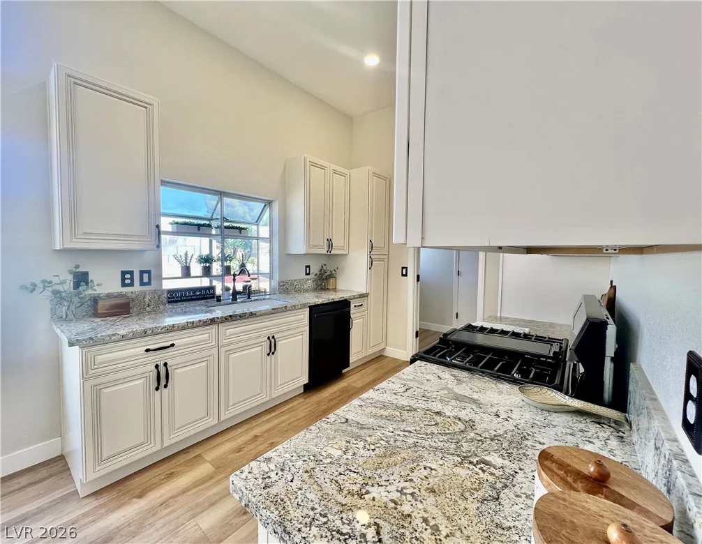 2052 Angel Falls, Henderson, NV 89074