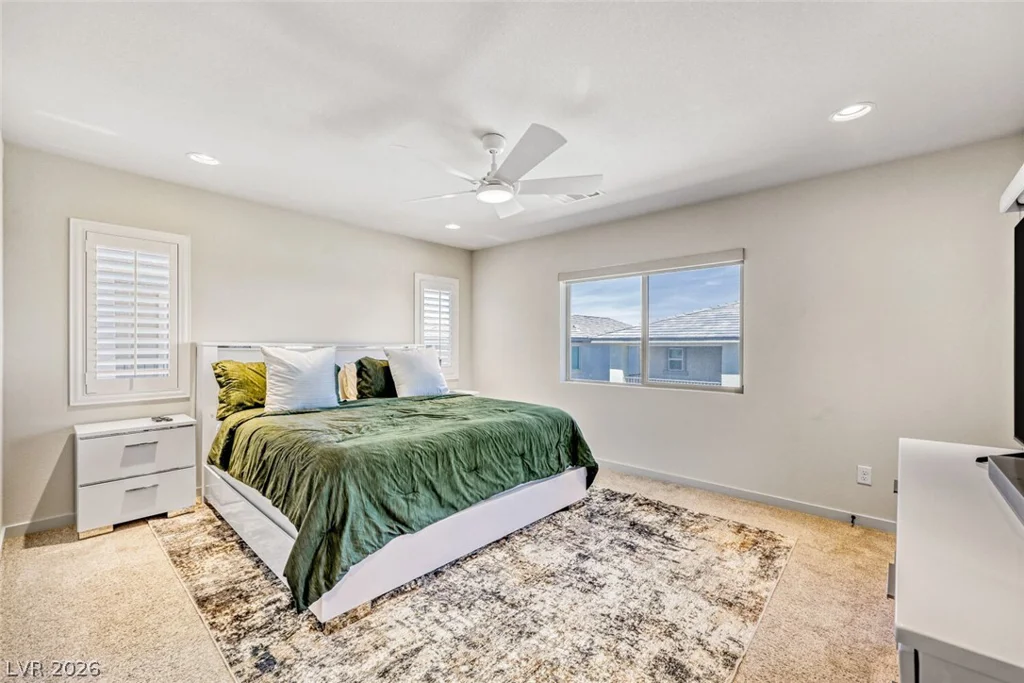 9702 Sapphire Rim, Las Vegas, NV 89148