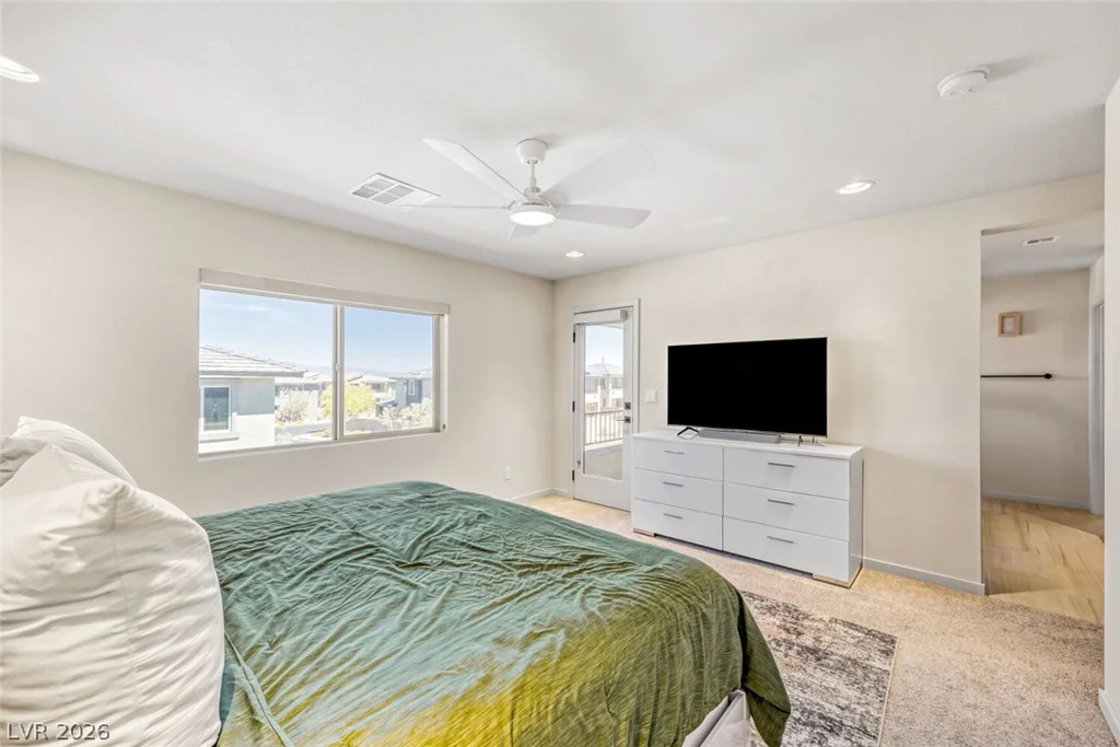 9702 Sapphire Rim, Las Vegas, NV 89148