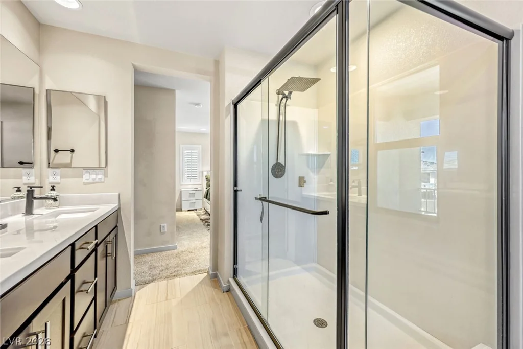 9702 Sapphire Rim, Las Vegas, NV 89148