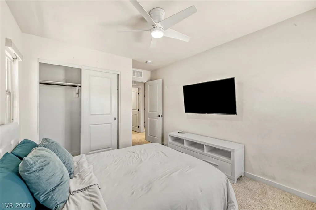 9702 Sapphire Rim, Las Vegas, NV 89148