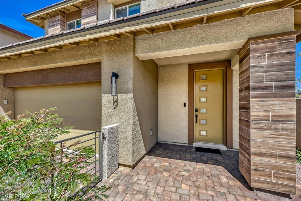 9702 Sapphire Rim, Las Vegas, NV 89148