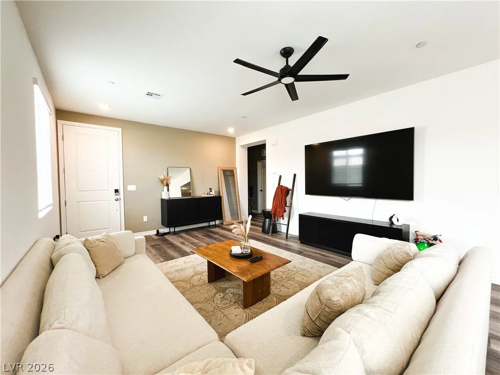 9482 Noble Fir Ridge, Las Vegas, NV 89143