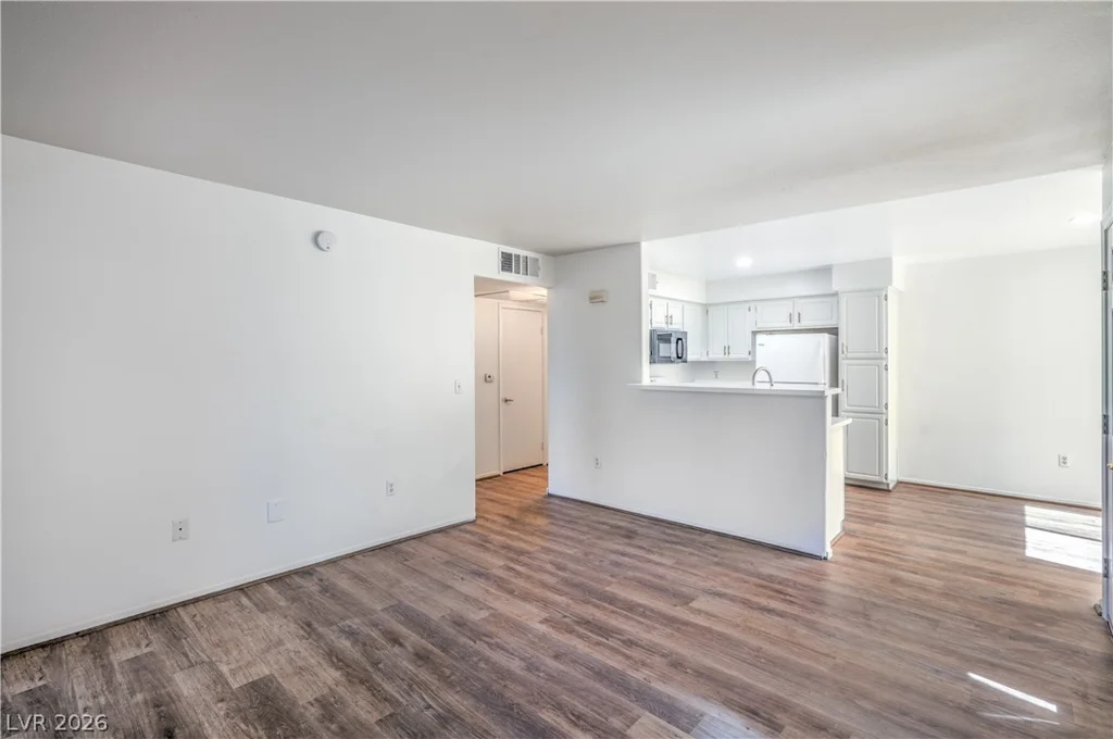5710 Tropicana, Las Vegas, NV 89122