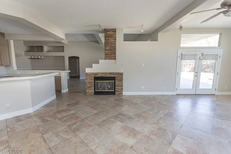 6012 Chessington, Las Vegas, NV 89131